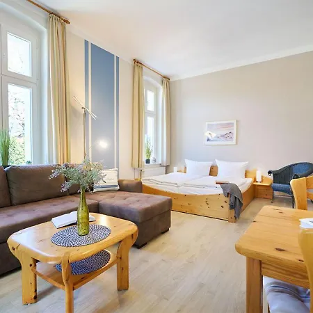 Strandvillen - Wald & Apartment