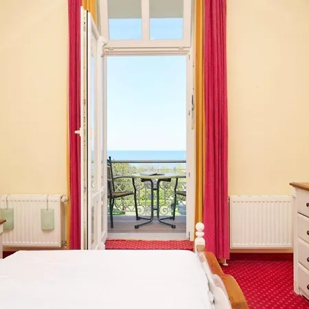 Strandvillen - Wald & Цинновиц