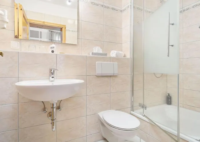 Strandvillen - Wald & * צינוביץ