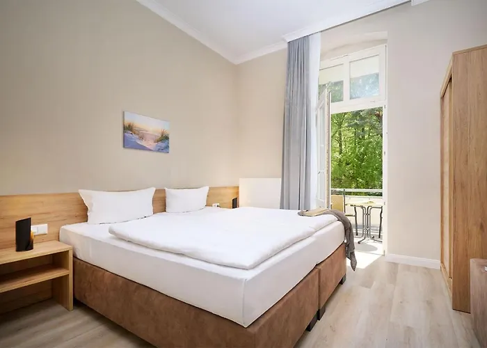 Strandvillen - Wald & *