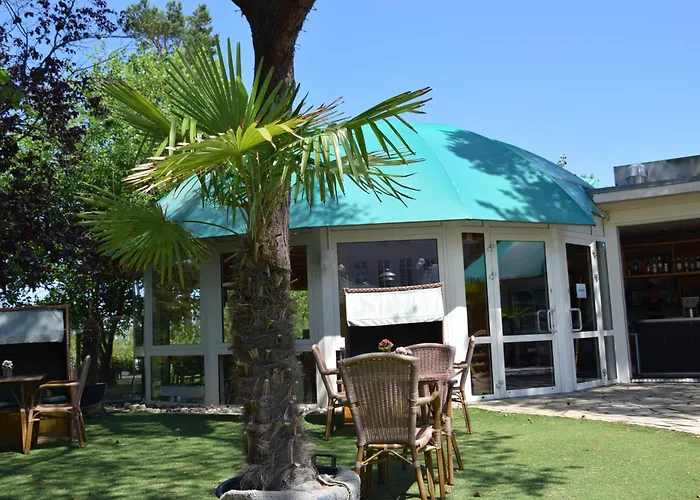 Strandvillen - Wald & דירה צינוביץ